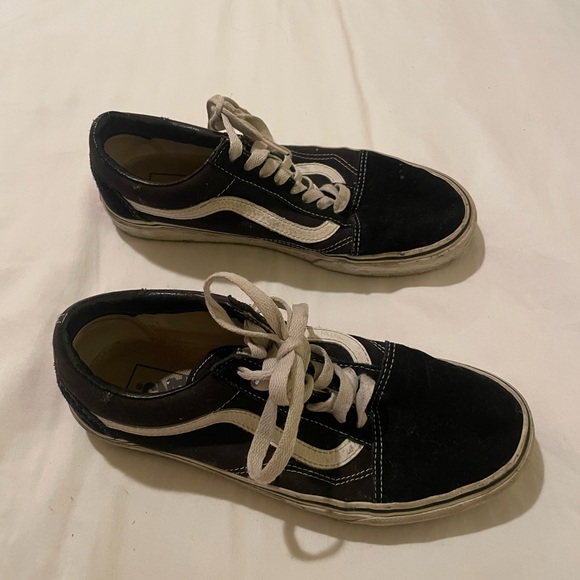 Old Skool Shoe - Picture 1 of 3